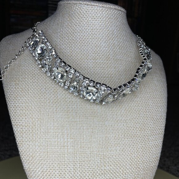 Vintage-Style Rhinestone Choker Necklace - Picture 2 of 6